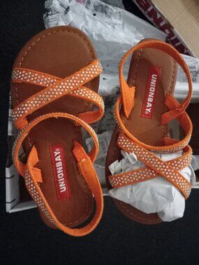 Union Bay Girls 11 Orange Sandals New in Box